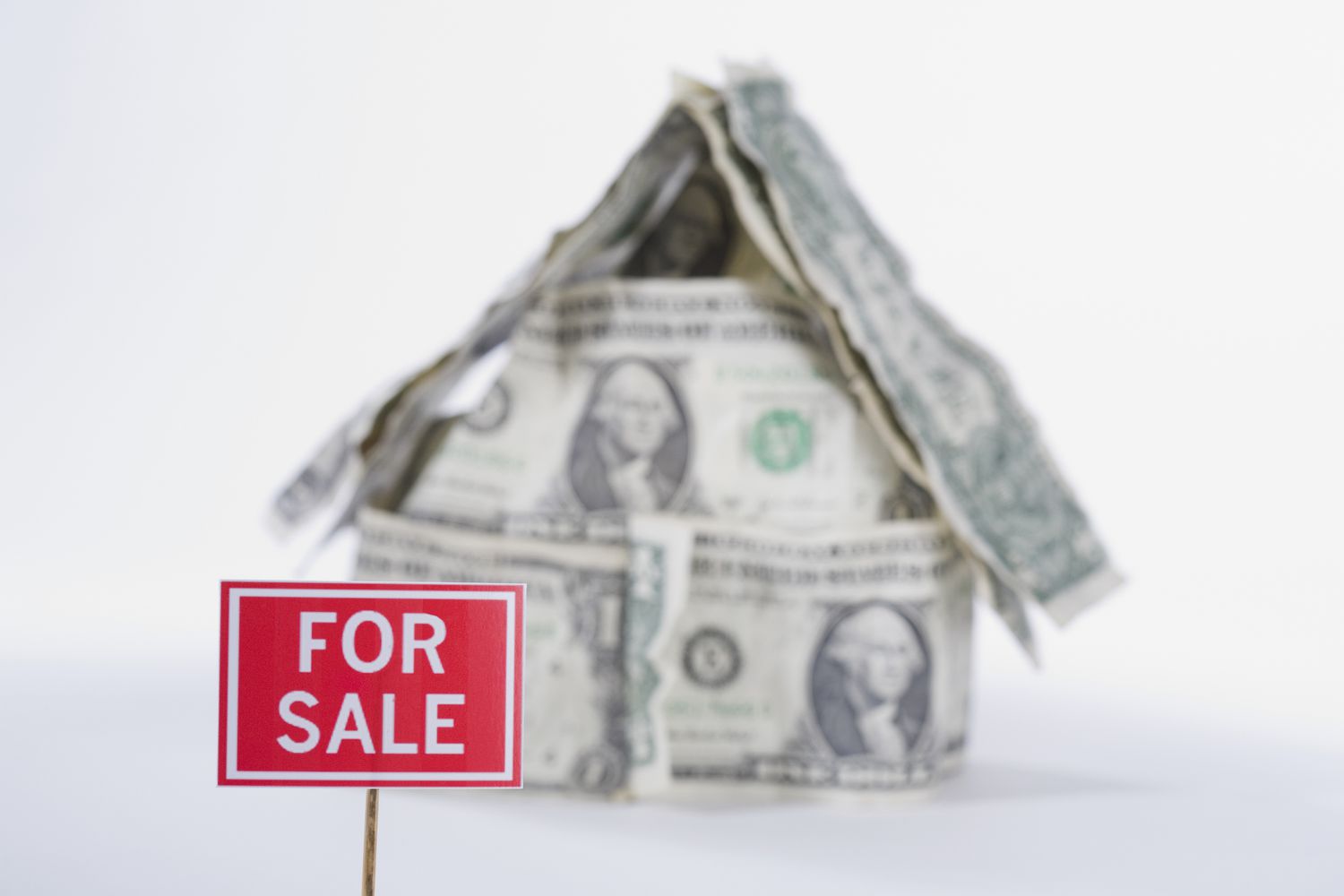 The Poor Strategy of Pricing a Home Above Market Value