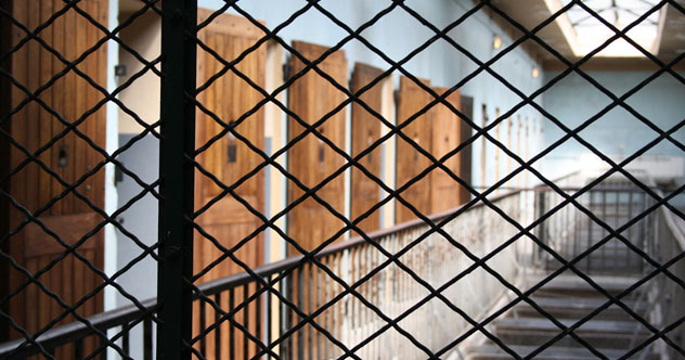10 Shockingly Daring Prison Escapes